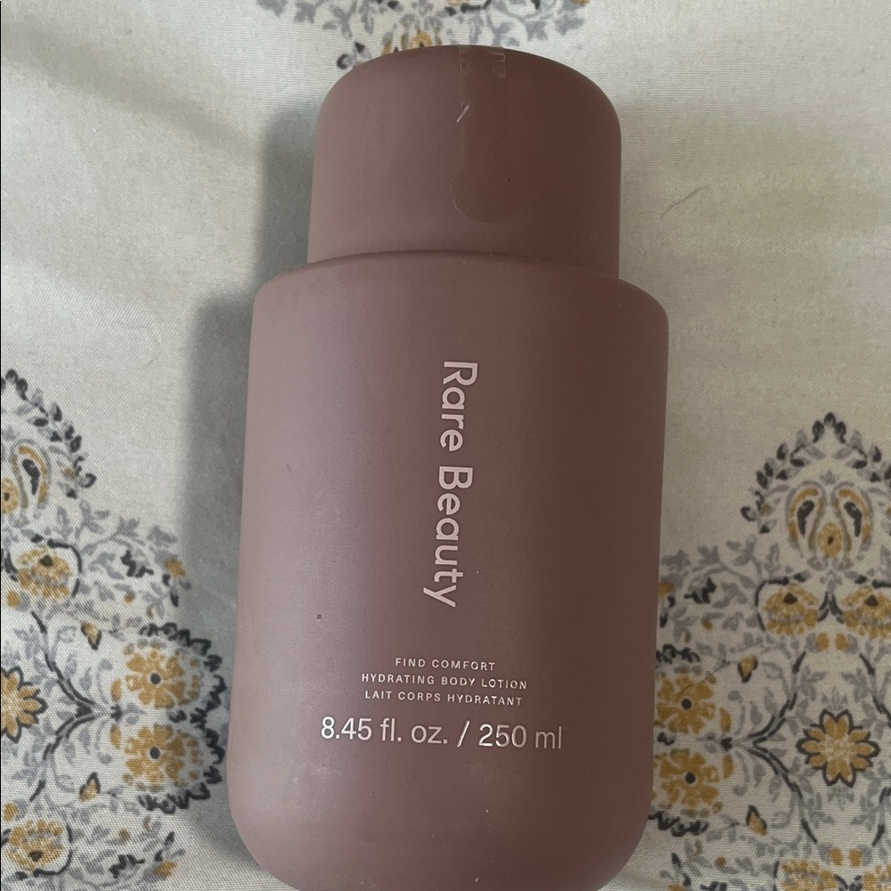 Rare Beauty Find Comfort Hydrating Body Lotion in Brown